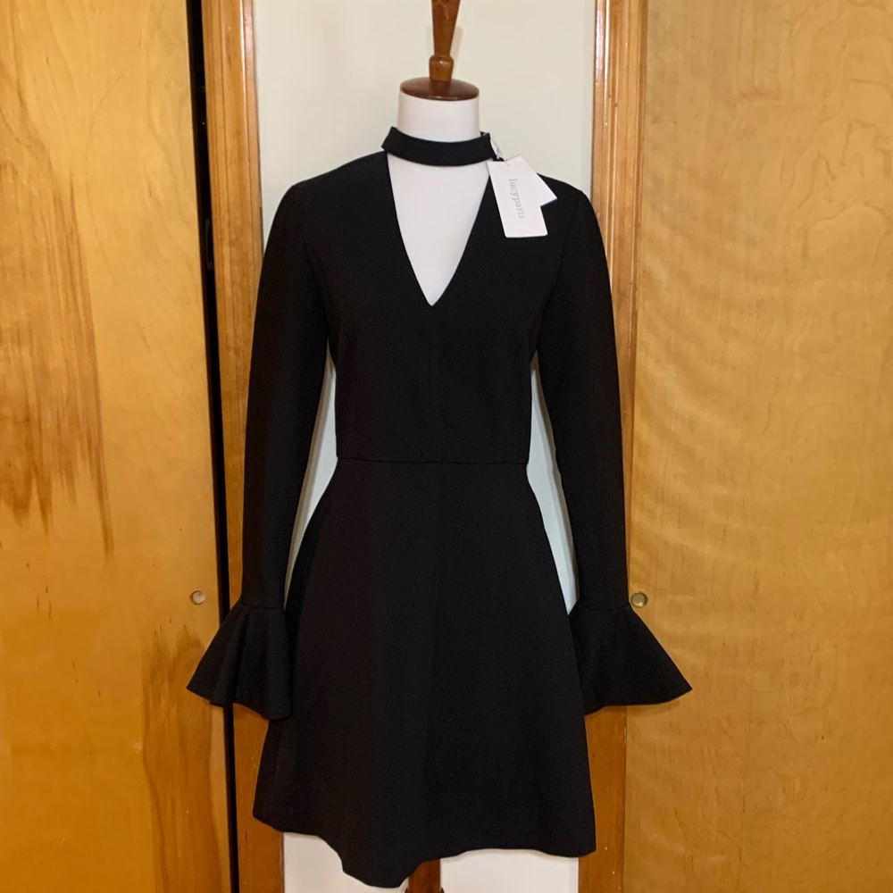Lucy Paris - choker v-neck long sleeve fit & flare dress